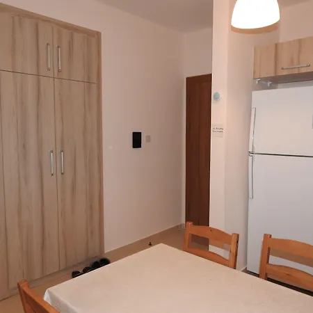 Aylin Αμμόχωστος